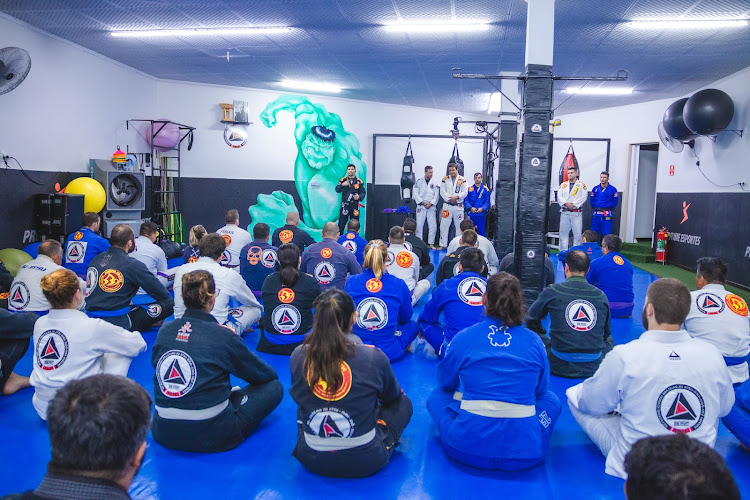 Academia Pedro Irie- Estilo de Vida Saudável | Jiu Jitsu | Kickboxing | Defesa Pessoal