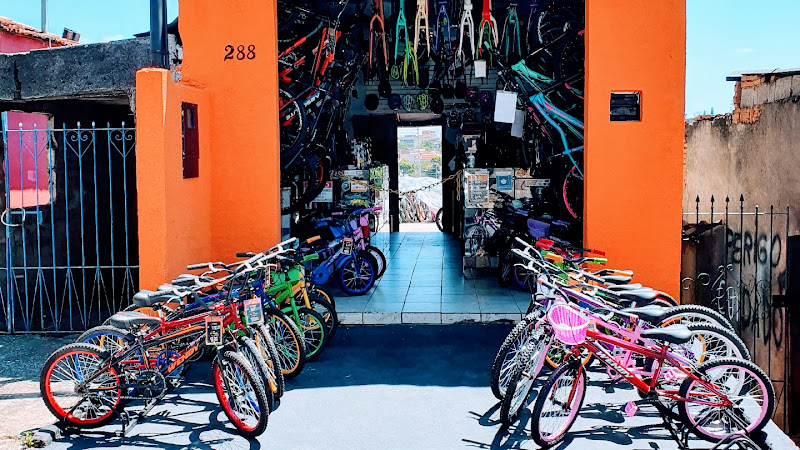 Ell Shaday bike shop
